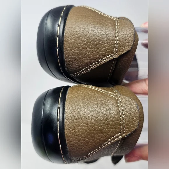 Terrikat Women's Classic Leather Loafers Slip-On Comfort Walking Sz 7.5 Khaki - Picture 9 of 13